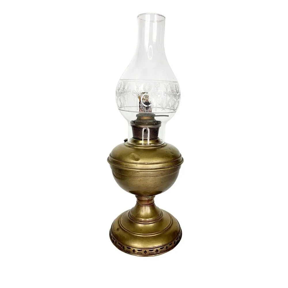 Antique Brass Etched Glass Flute Tabletop Oil Lamp Vintage Gold Parlor Lamp
